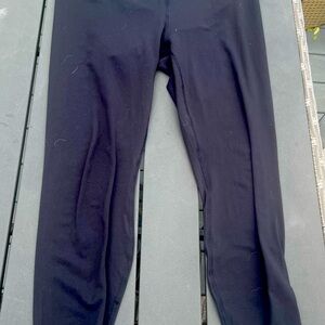 YOGALICIOUS® black leggings, size XL
Body : 86% POLYESTER 14% SPANDEX